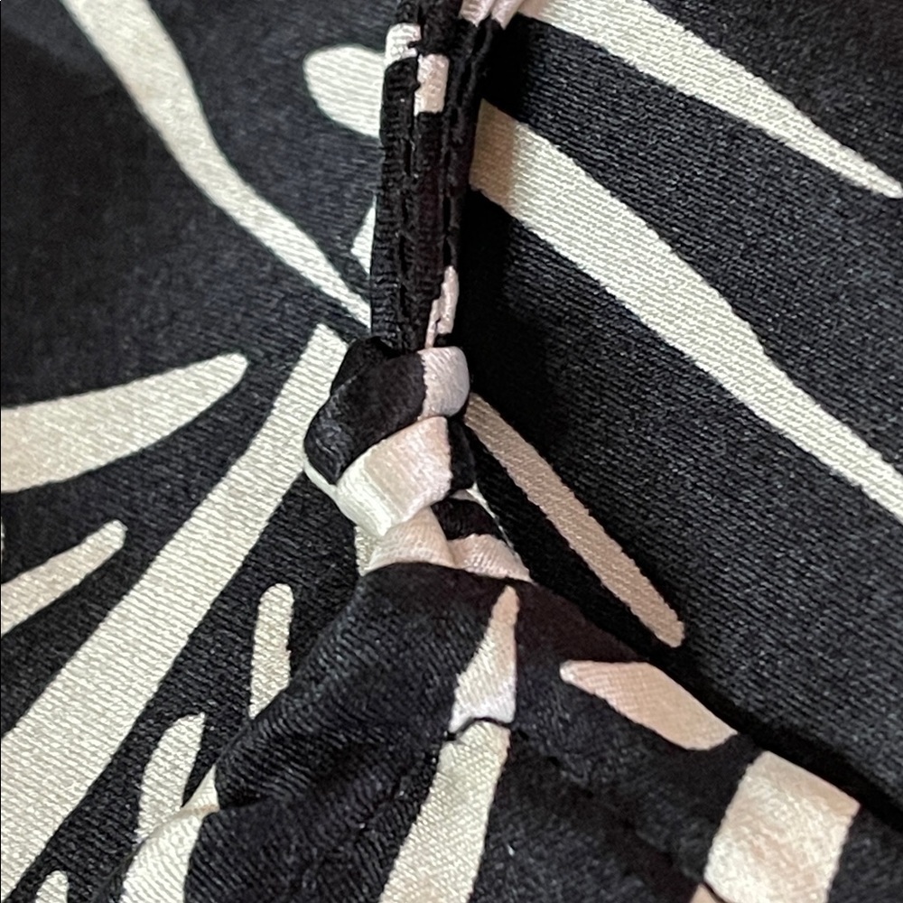 Frame Washable Silk Noir Multi Print Cami Adjustable Straps S - Picture 7 of 7